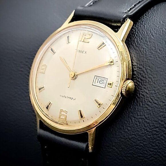 Vintage 1970s Timex Marlin Date Watch – Gold Tone, Manual Wind - Picture 2 of 6